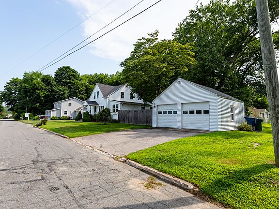 4th image of 1 Middle St