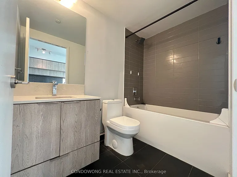 181 Dundas St E #4811 — Photo 7