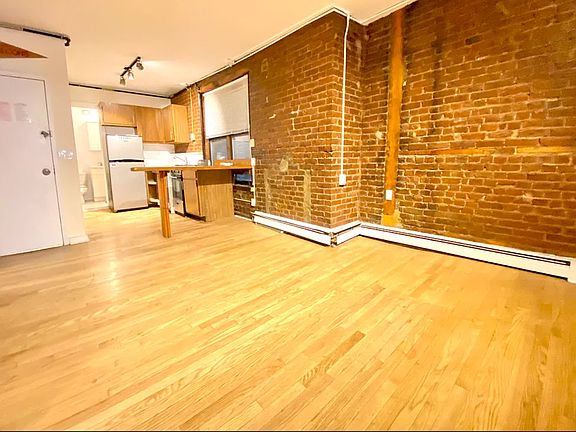 2nd image of 33 Crosby St APT 2F