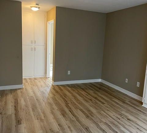 5th image of 4211 Central Ave APT 11