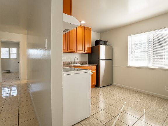 2nd image of 2187 Pasetta Dr #4