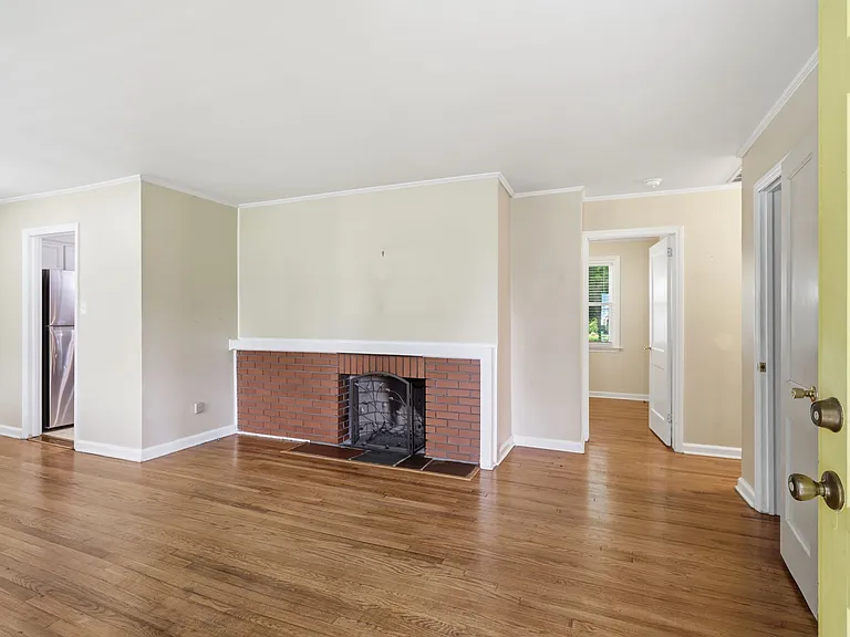 1407 Midgett Dr — Photo 8