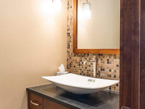 5th image of 1077 Canyon Blvd #304