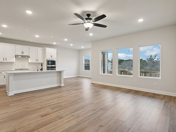 Nopal Valley - Makenzie Interior Image 3