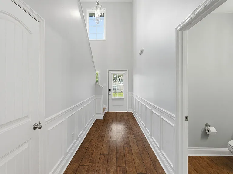 2101 Eureka Way — Photo 34