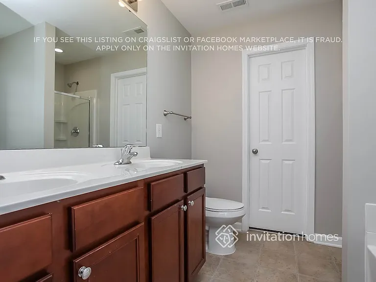3826 Althorp Dr — Photo 10