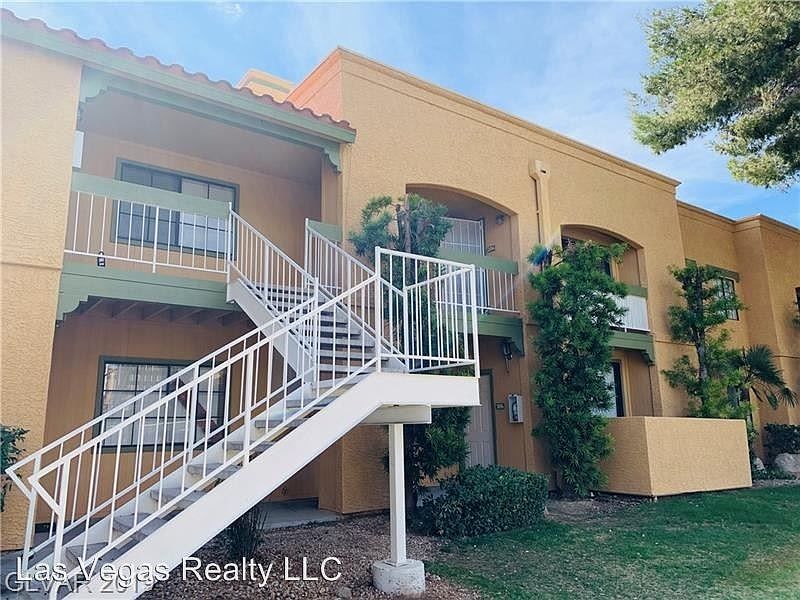 1st image of 5154 S Jones Blvd Unit 204