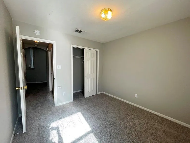 2305 Bakers Way — Photo 27
