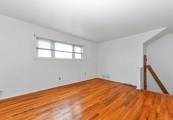 3rd image of 130-05 142nd St #2