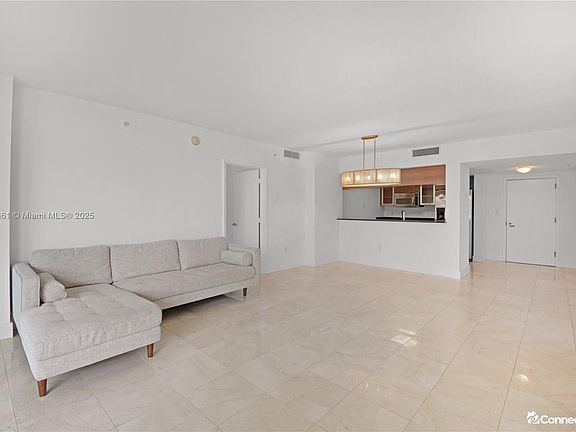 2nd image of 1800 N Bayshore Dr #Unit Cu
