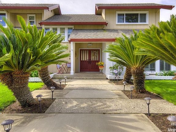 3rd image of 2100 Candlewood Pl