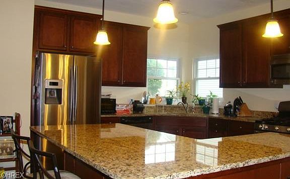 4th image of 311 E Legend Ct
