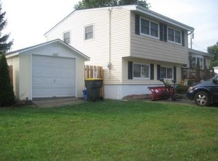 7 York St, Old Bridge, NJ 08857