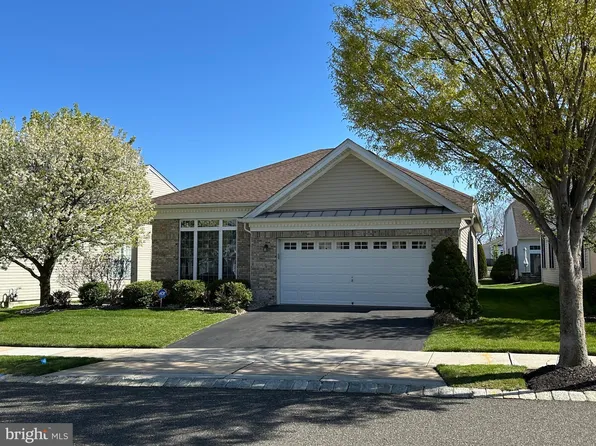 35 Galileo Dr, East Windsor, NJ 08512