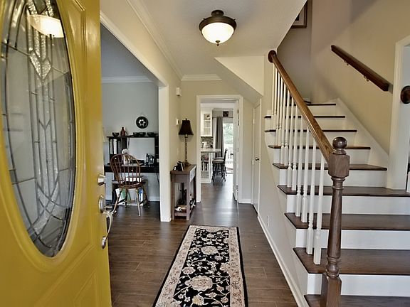 3rd image of 200 Millwood Ln