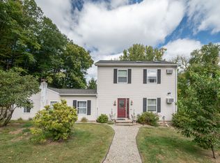 20 Sega Dr, New Milford, CT 06776