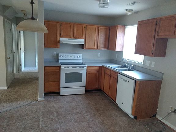 4th image of 6289 Simi Ct