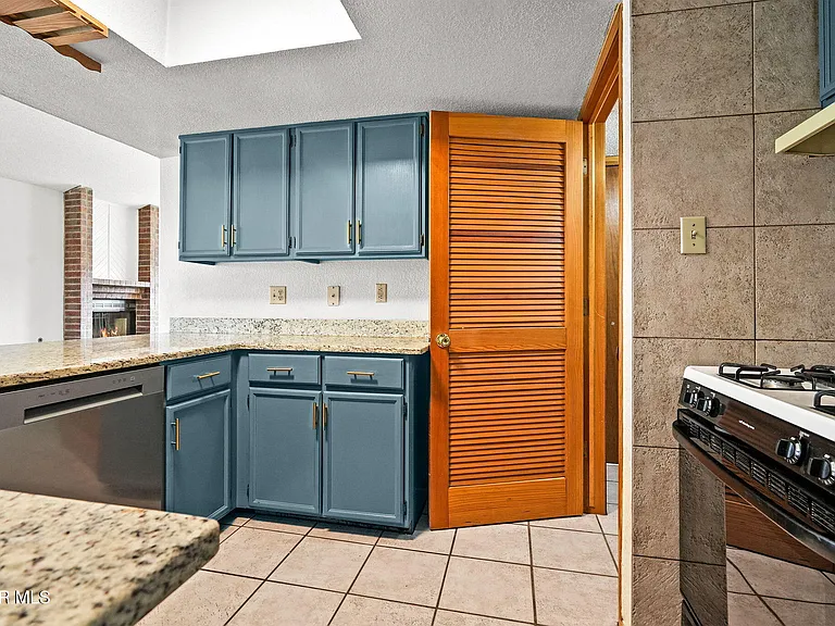 7609 Medano Dr — Photo 11