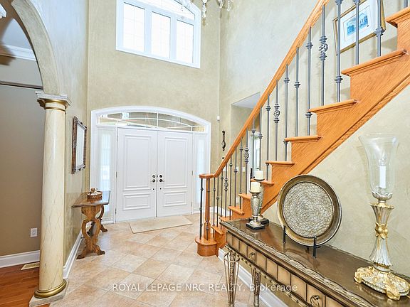 5th image of 7995 Cathedral Dr