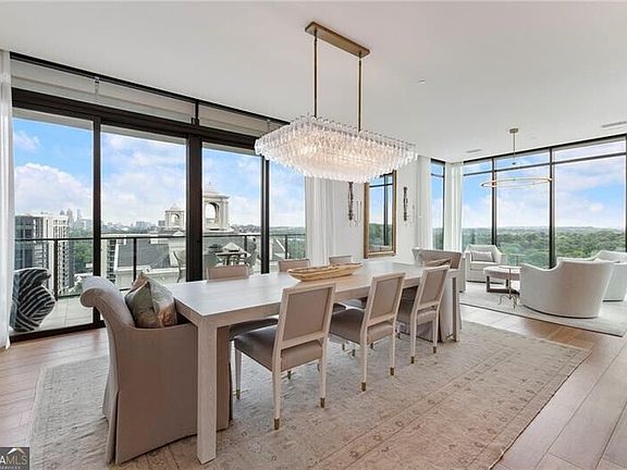 3rd image of 2520 Peachtree Rd NW #1603