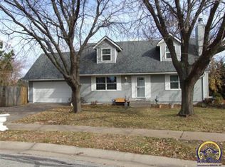 6410 SW 26th Ct, Topeka, KS 66614