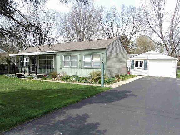3rd image of 3468 Maine Ct
