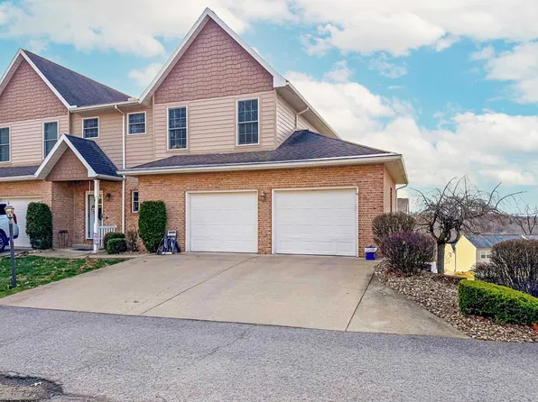 2 Palmetto Dr, Morgantown, WV 26508