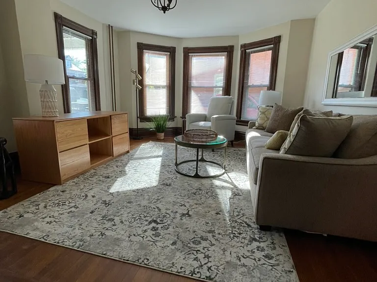1524 W 4th St — Photo 7