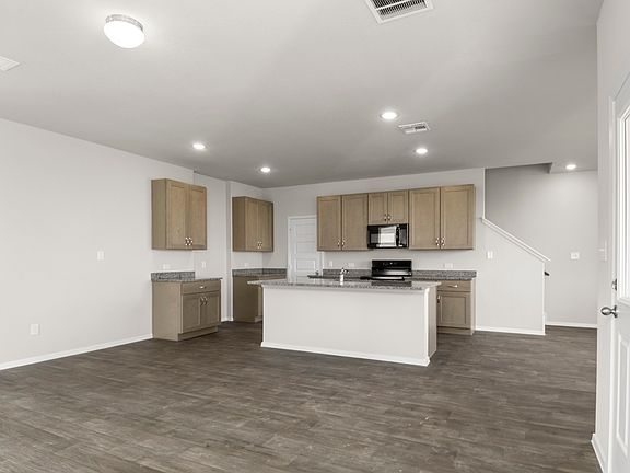 5th image of 2706 Derwent Dr