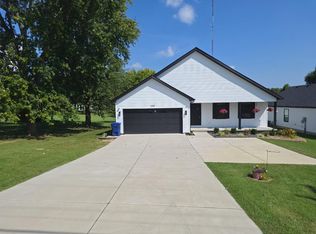 100 Oak Leaf Ln, Somerset, KY 42503