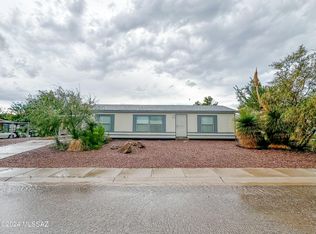 623 W Pony Express Ln, Benson, AZ 85602
