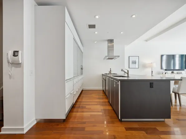 99 Warren Street image 7 of 39