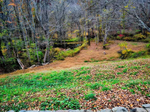 122 Falls Road, East Haddam, CT 06469