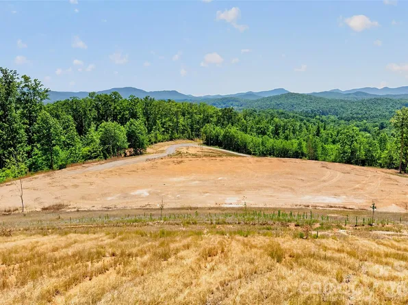 272 Randolph Dr, Marion, NC 28752