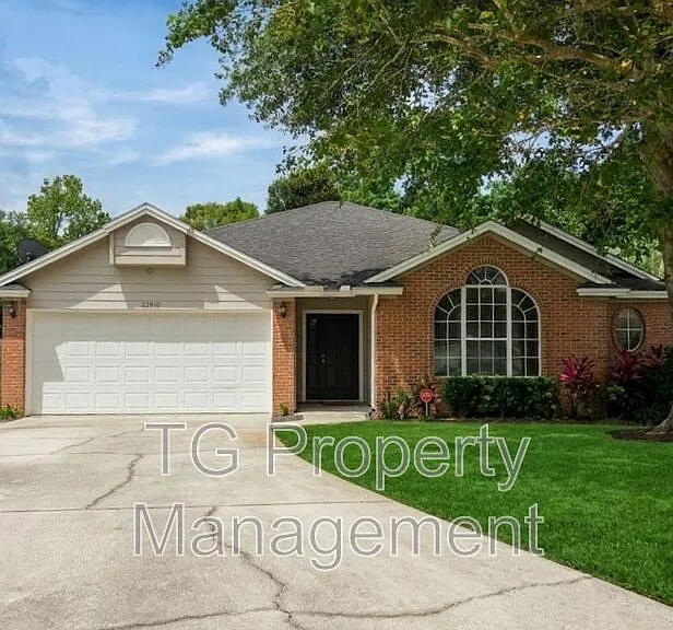 12910 Forest Glen Ct S — Photo 1