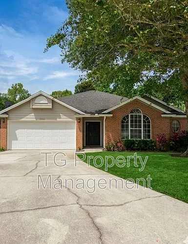 12910 Forest Glen Ct S Photo 1