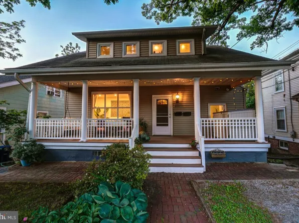 6749 Eastern Ave, Takoma Park, MD 20912