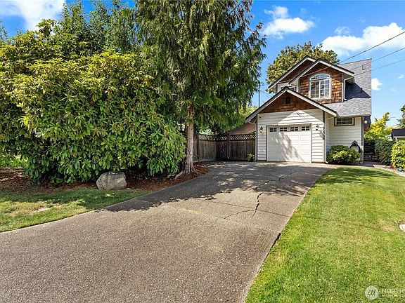 3rd image of 515 19th Avenue SW