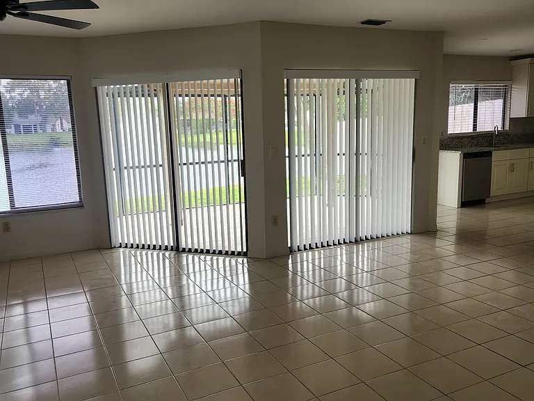 9712 Saratoga Park Ct — Photo 33