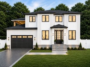 31 Ashwood Dr, Livingston Twp., NJ 07039