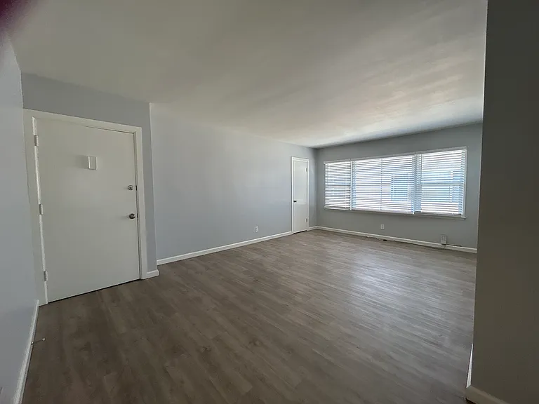 4634 W El Segundo Blvd #C — Photo 3