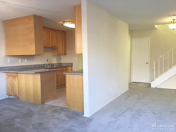 4th image of 3137 Hemlock St