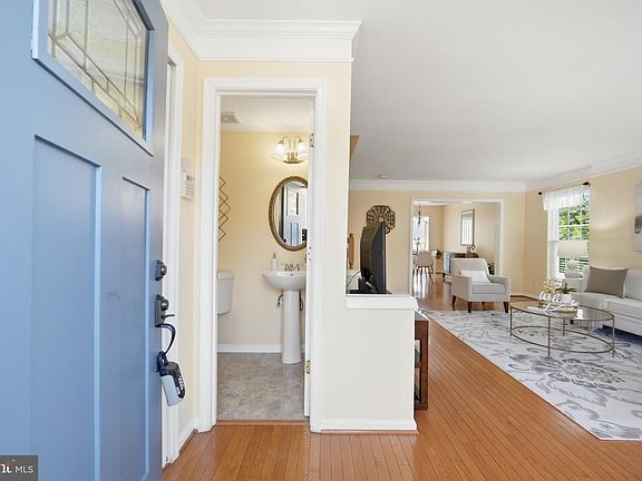 2nd image of 3940 Brickert Pl