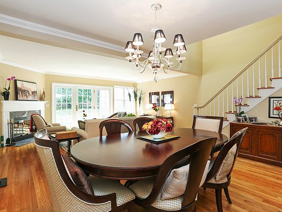 3rd image of 11 Audrey Ln #11