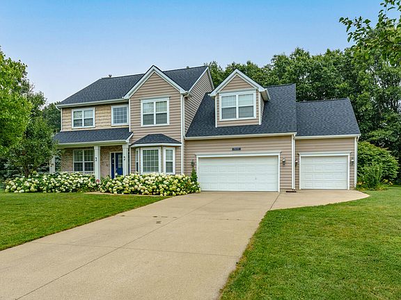 2nd image of 7839 Clydesdale Ave