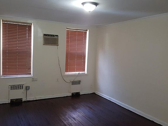 3rd image of 5107 Avenue H Fl 1ST