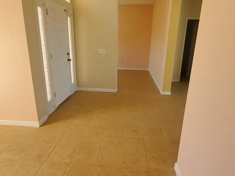 148 Columbia Dr — Photo 26