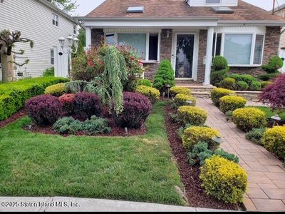 662 Barlow Ave, Staten Island, NY, 10312