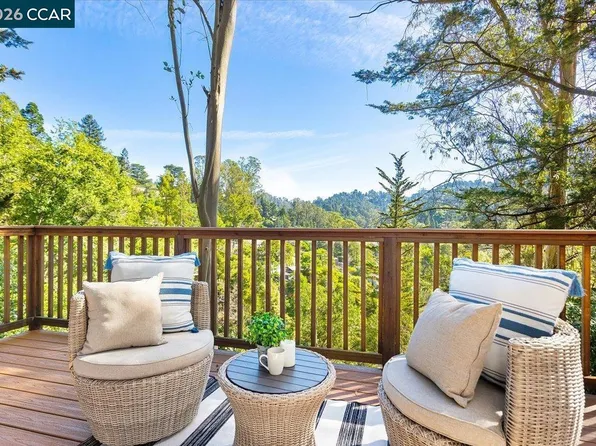 5924 Balboa Dr, Oakland, CA 94611