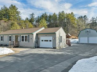 9 Fairway Dr, New Hampton, NH 03256
